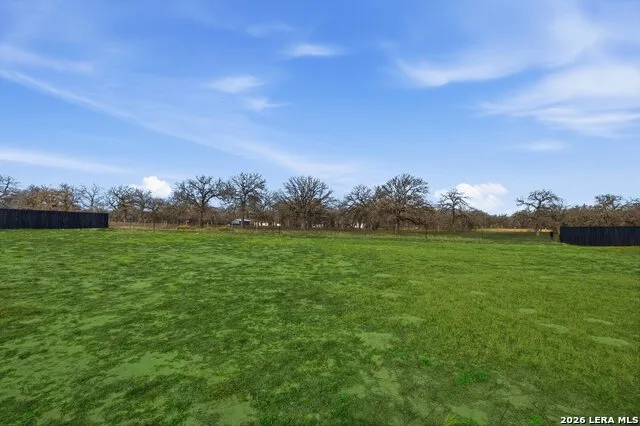 113 Hondo Dr La Vernia, TX 78121