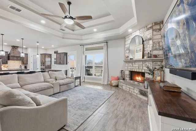 113 Hondo Dr La Vernia, TX 78121
