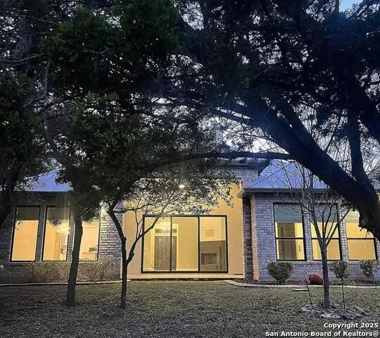 32 WESTCOURT LN San Antonio, TX 78257