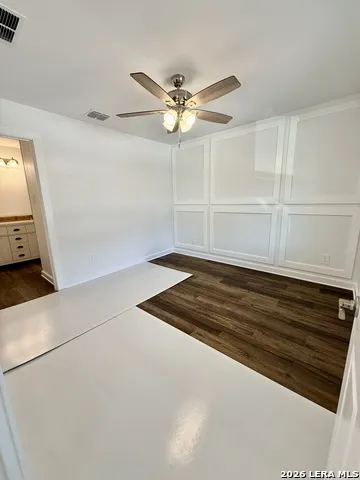 918 Scenic Dr Bandera, TX 78003