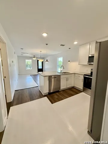 918 Scenic Dr Bandera, TX 78003