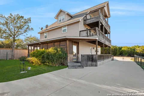 556 APOLLO DRIVE