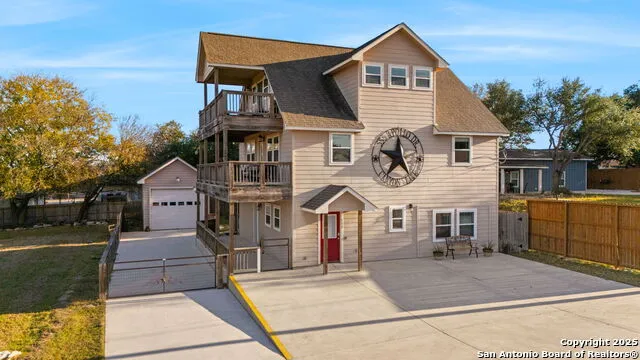 556 APOLLO DRIVE Canyon Lake, TX 78133