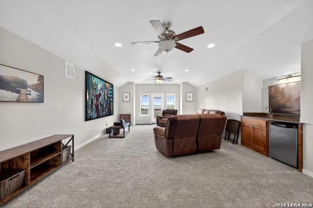 123 GROSBEAK DR Spring Branch, TX 78070