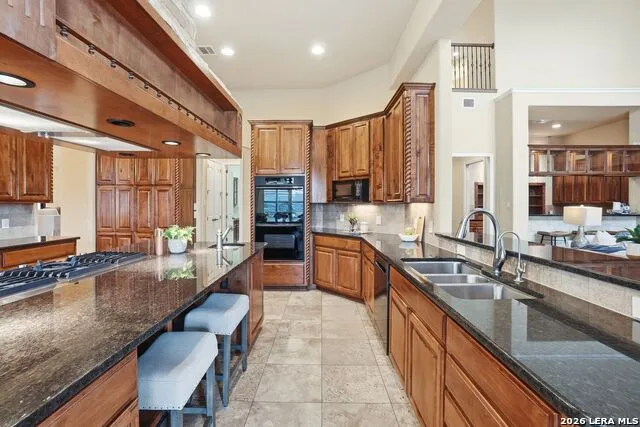 16227 San Cayetano Helotes, TX 78023