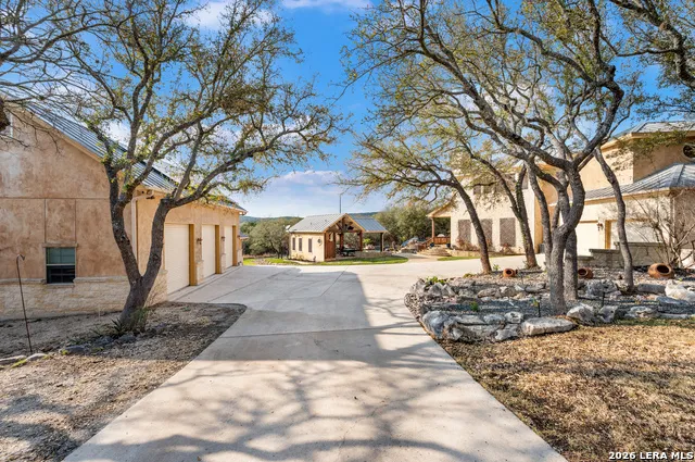 16227 San Cayetano Helotes, TX 78023