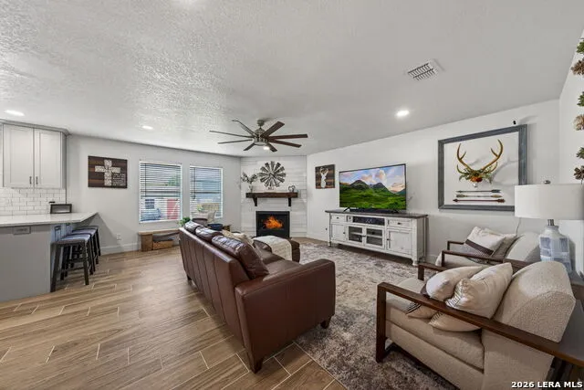 117 Gatewood Bay Cibolo, TX 78108