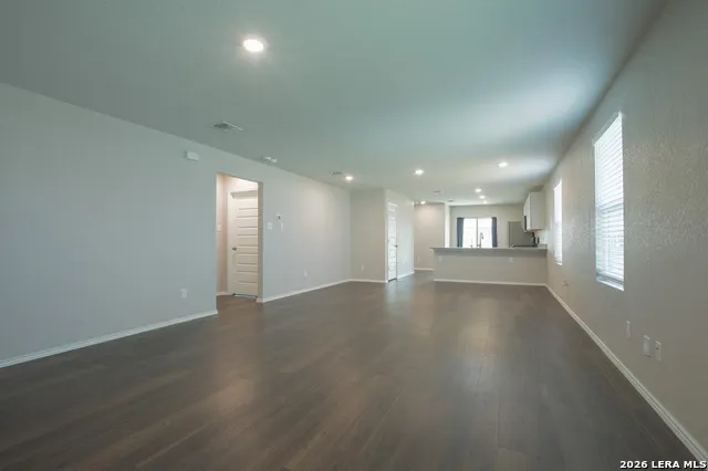 5402 FREDERICK BLF Von Ormy, TX 78073