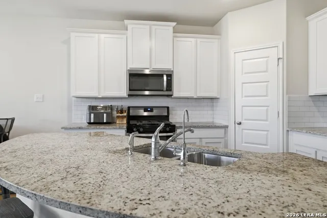 521 AMBER CRK Cibolo, TX 78108