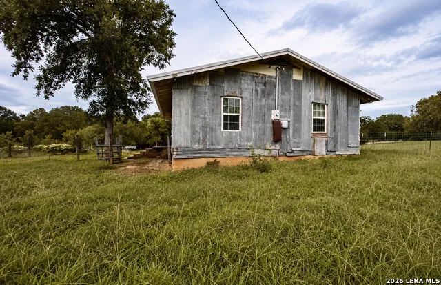 512 Southwind Loop Seguin, TX 78155