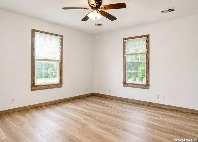 512 Southwind Loop Seguin, TX 78155