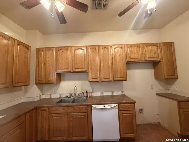 265 County Road 5227 Hondo, TX 78861