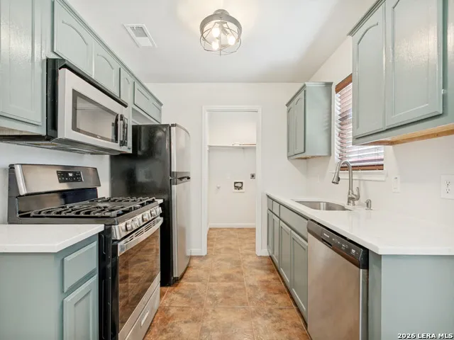 511 S MESQUITE ST San Antonio, TX 78203
