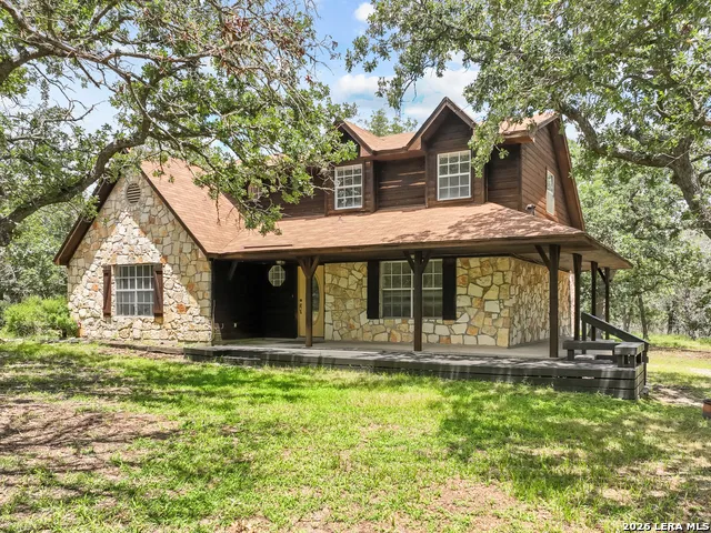 336 Lost Trail La Vernia, TX 78121
