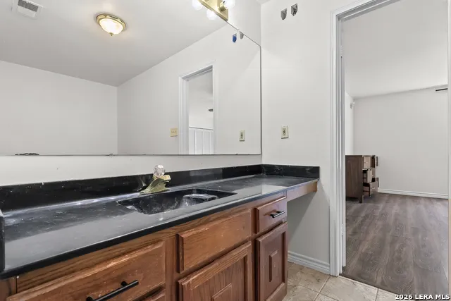 336 Lost Trail La Vernia, TX 78121