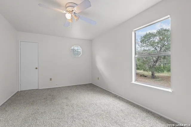 336 Lost Trail La Vernia, TX 78121