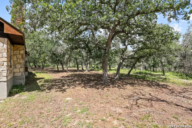 336 Lost Trail La Vernia, TX 78121