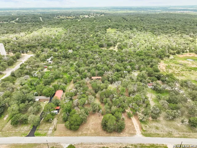 336 Lost Trail La Vernia, TX 78121