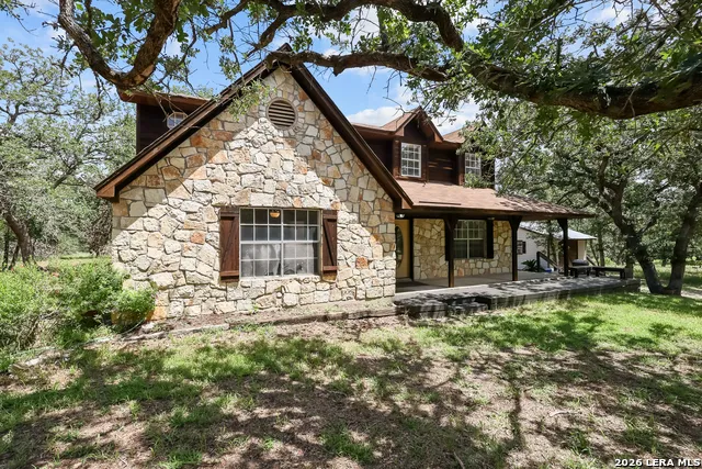 336 Lost Trail La Vernia, TX 78121