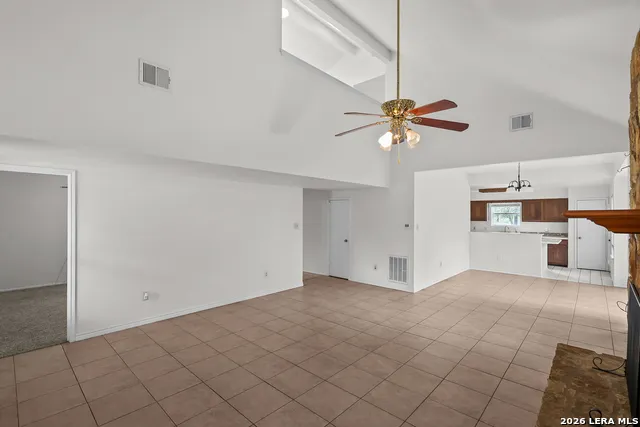 336 Lost Trail La Vernia, TX 78121