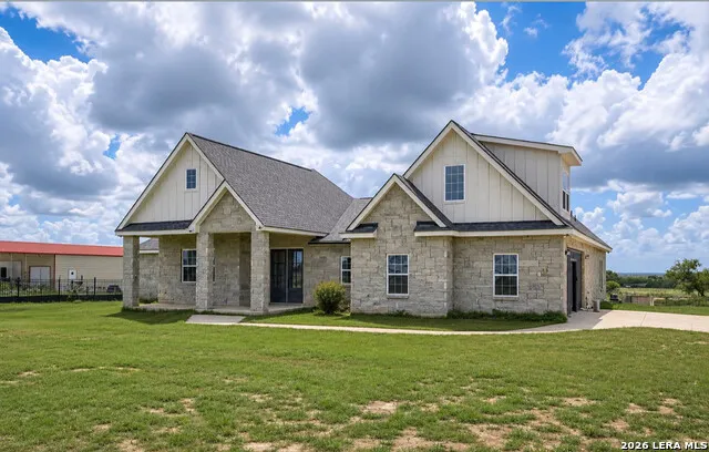 9671 Crow Ln Adkins, TX 78101