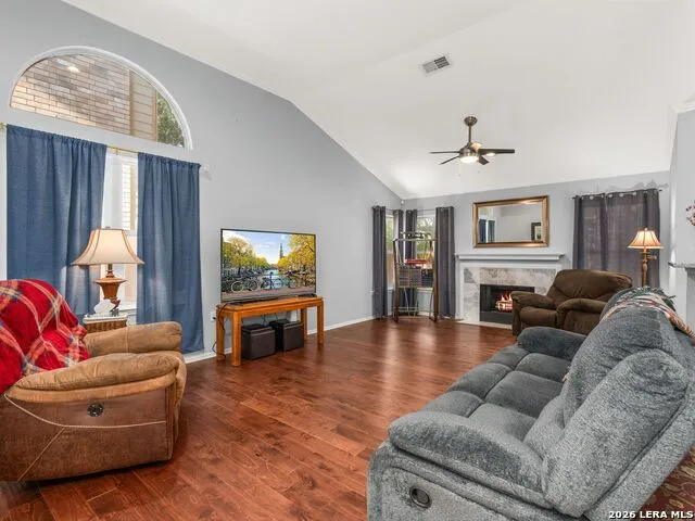 2423 Cedar Ridge San Antonio, TX 78232