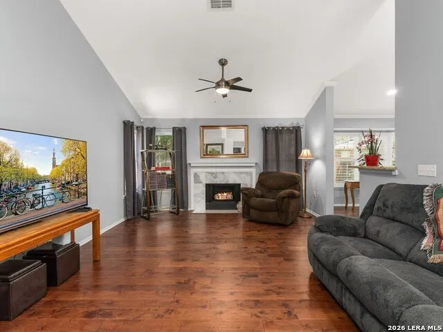 2423 Cedar Ridge San Antonio, TX 78232