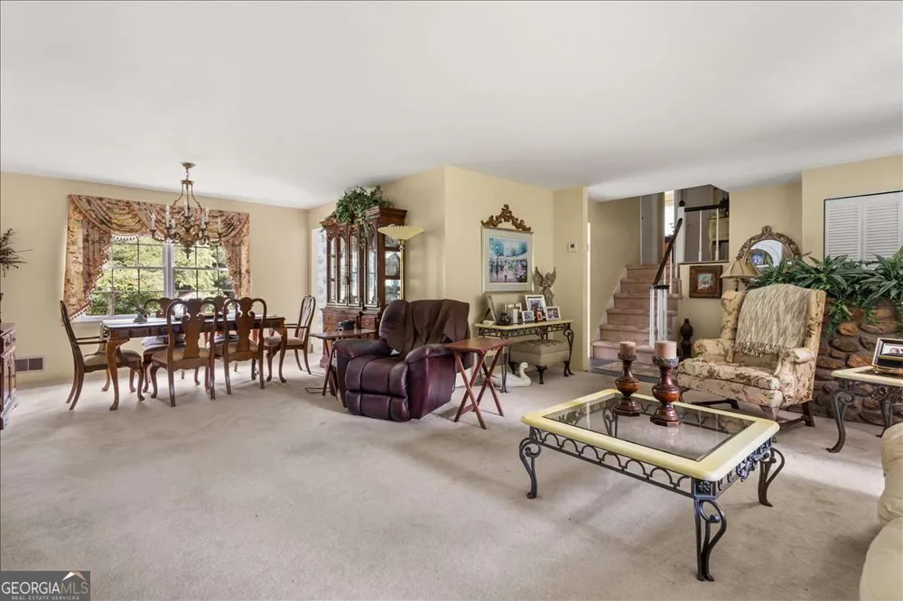 1033 Davenport CIR Powder Springs, GA 30127