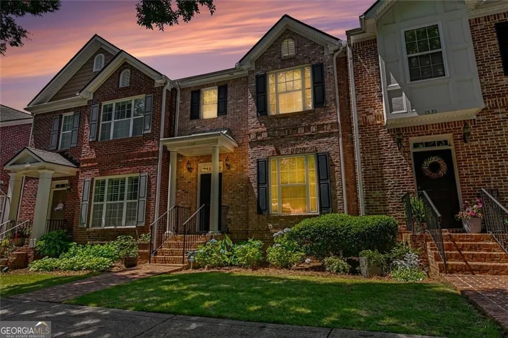 1533 Endurance Hill DR NW Kennesaw, GA 30152