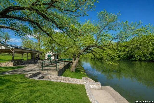 174 Cedar Rock Trail Hunt, TX 78024