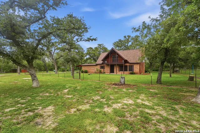 8606 State Highway 123 N Stockdale, TX 78160