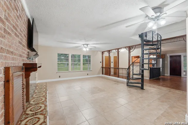 8606 State Highway 123 N Stockdale, TX 78160