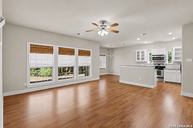 1720 Nordberg Seguin, TX 78155