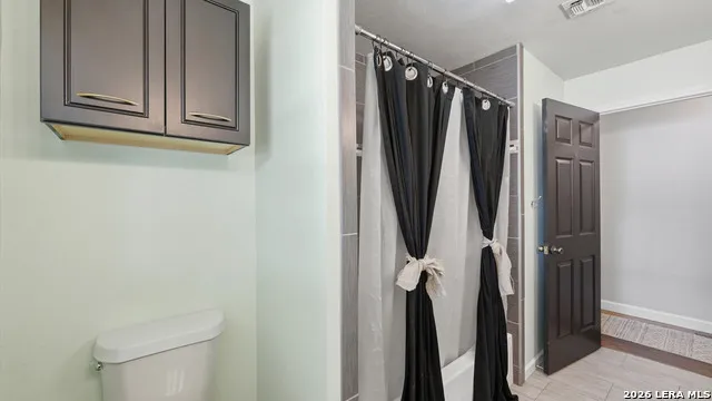 733 E Krezdorn Seguin, TX 78155