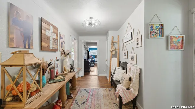 733 E Krezdorn Seguin, TX 78155