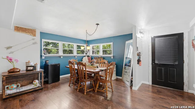 733 E Krezdorn Seguin, TX 78155