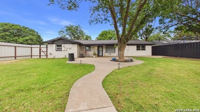 6902 Elkridge Lubbock, TX 79413