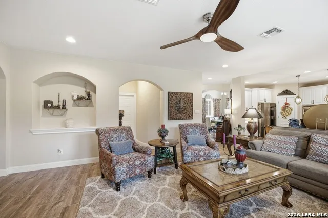 221 Allemania Dr New Braunfels, TX 78132
