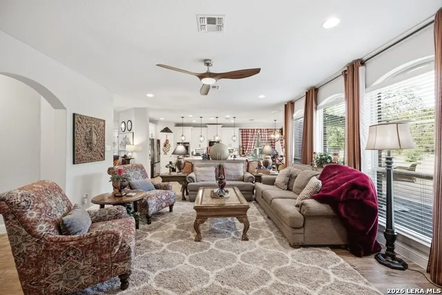 221 Allemania Dr New Braunfels, TX 78132