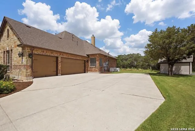 221 Allemania Dr New Braunfels, TX 78132