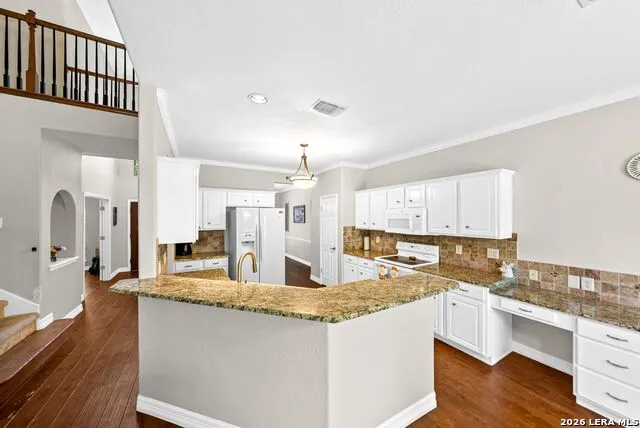 9347 Llano Verde Helotes, TX 78023