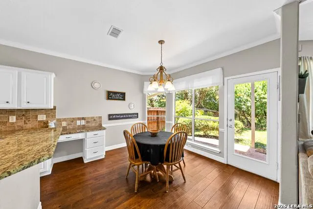 9347 Llano Verde Helotes, TX 78023