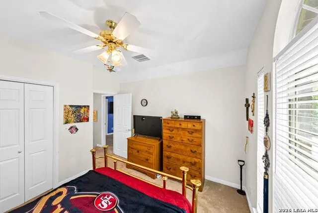 9347 Llano Verde Helotes, TX 78023