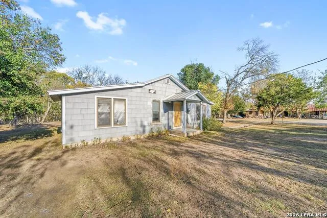 332 Powell Ave Kerrville, TX 78028