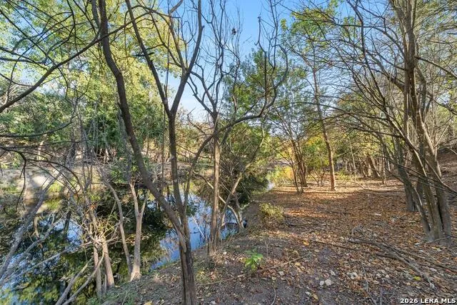 332 Powell Ave Kerrville, TX 78028
