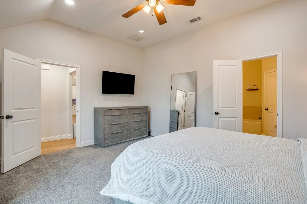 933 Avagail Avenue Springtown, TX 76082