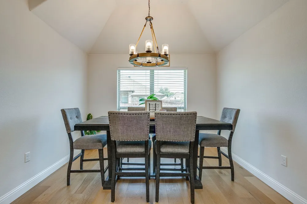933 Avagail Avenue Springtown, TX 76082