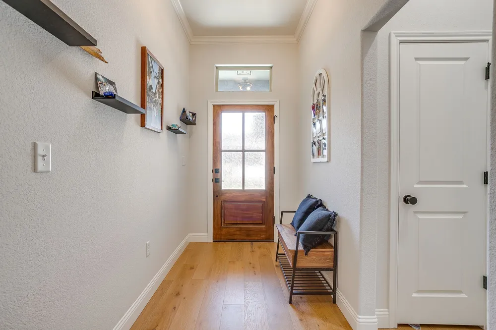 933 Avagail Avenue Springtown, TX 76082
