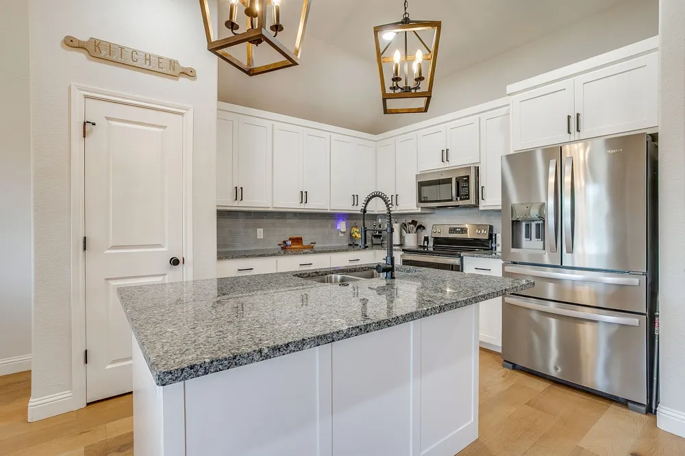 933 Avagail Avenue Springtown, TX 76082