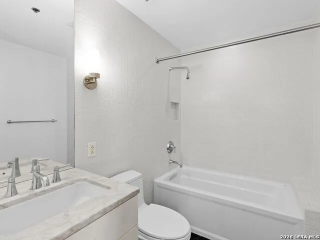 1115 S Alamo Street #2407 San Antonio, TX 78210